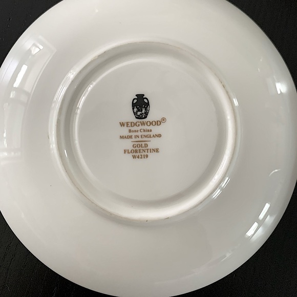 WEDGWOOD England Bone China GOLD FLORENTINE W4219 Cream Soup And Saucer set of 3 - Picture 13 of 16